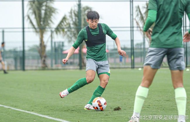 穿比基尼兔女郎跳舞视频